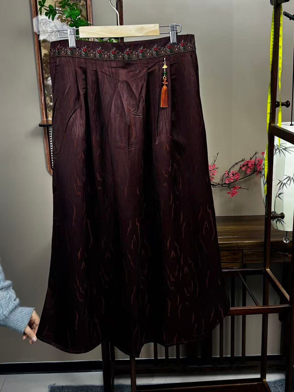 New Chinese-style Jacquard Tassel Midi Skirt