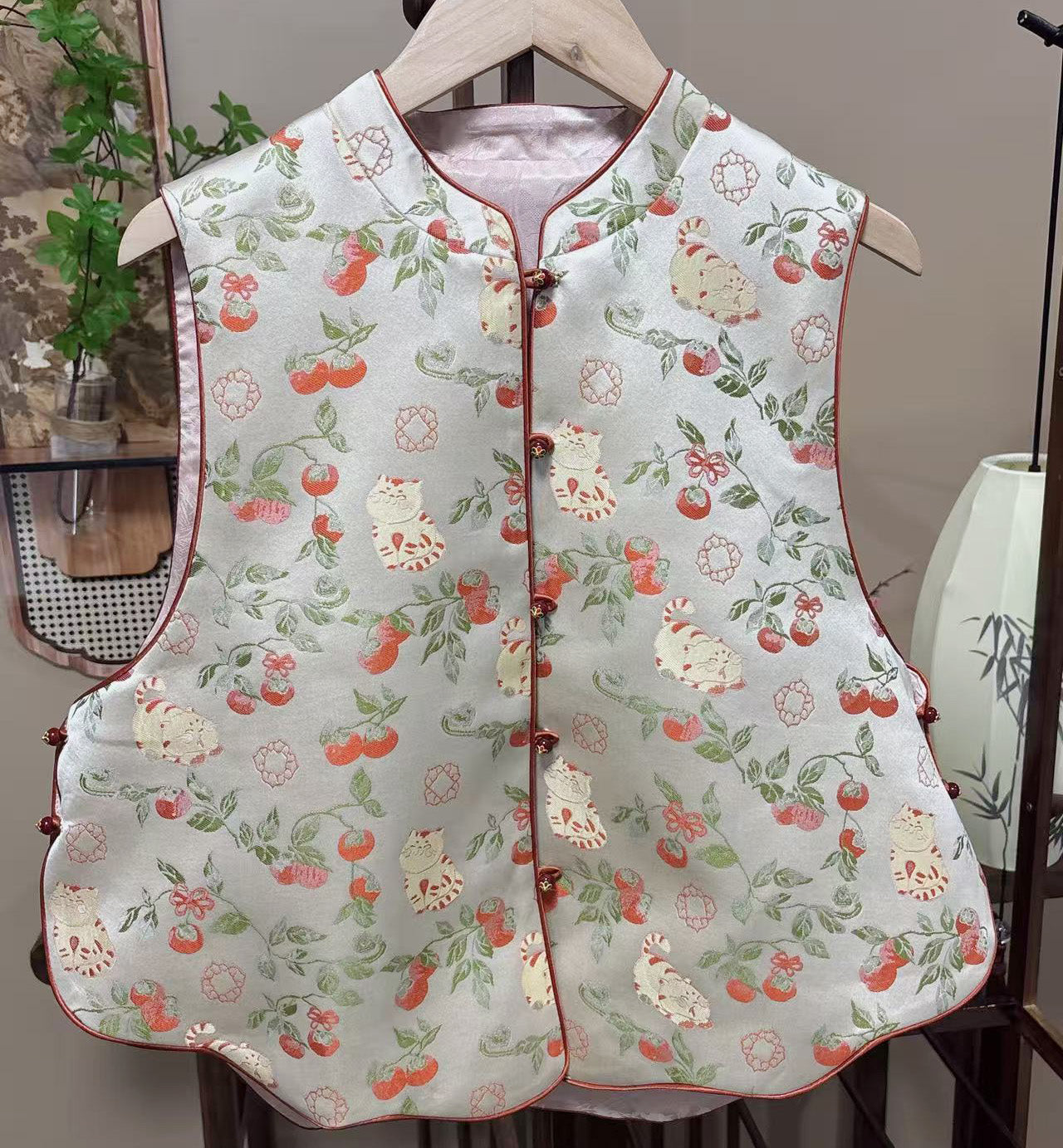New Chinese-style Persimmon Cat Jacquard Vest Can be worn on both sides