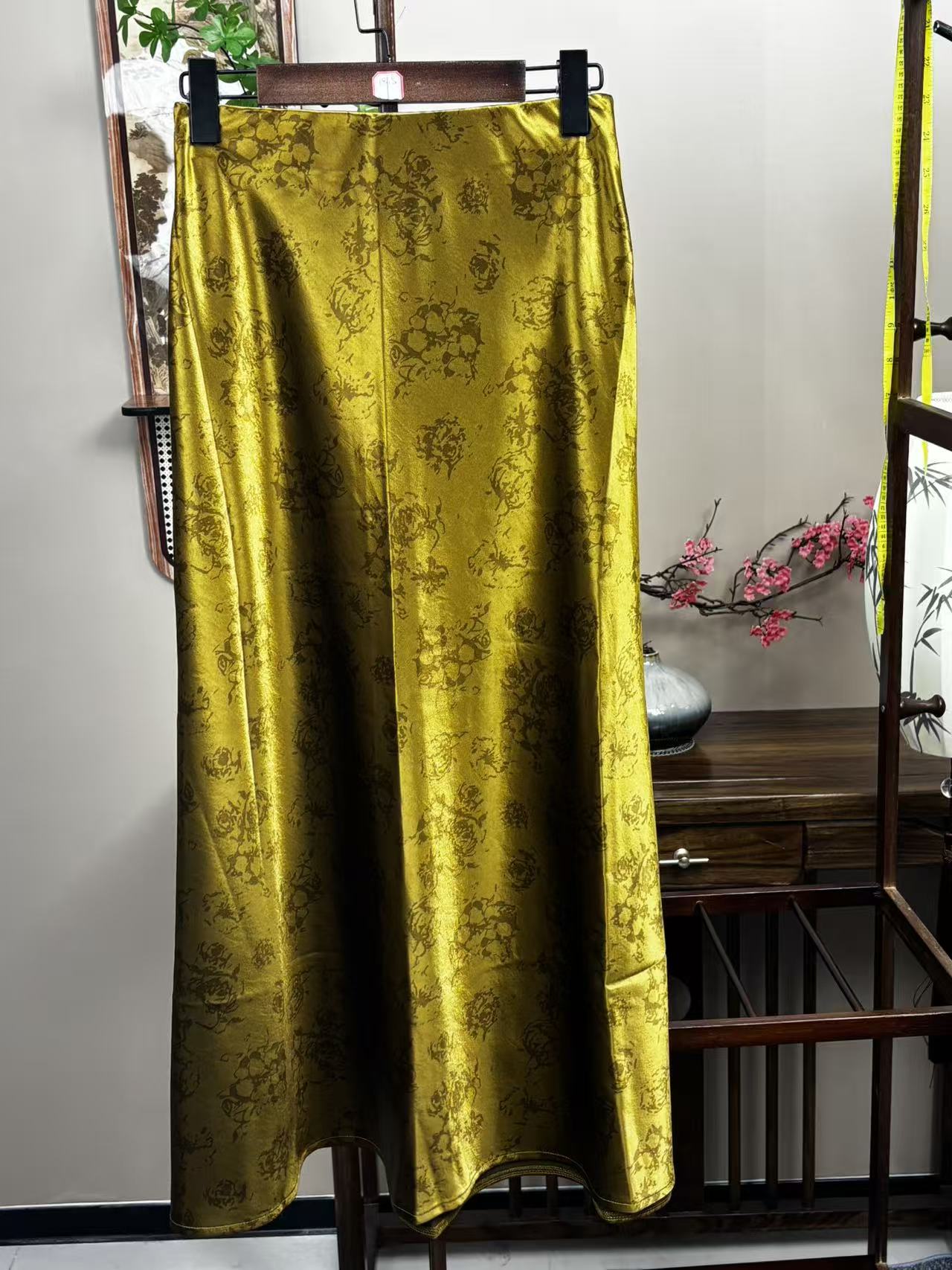 New Chinese-style Jacquard Satin Draped Mermaid Maxi Skirt