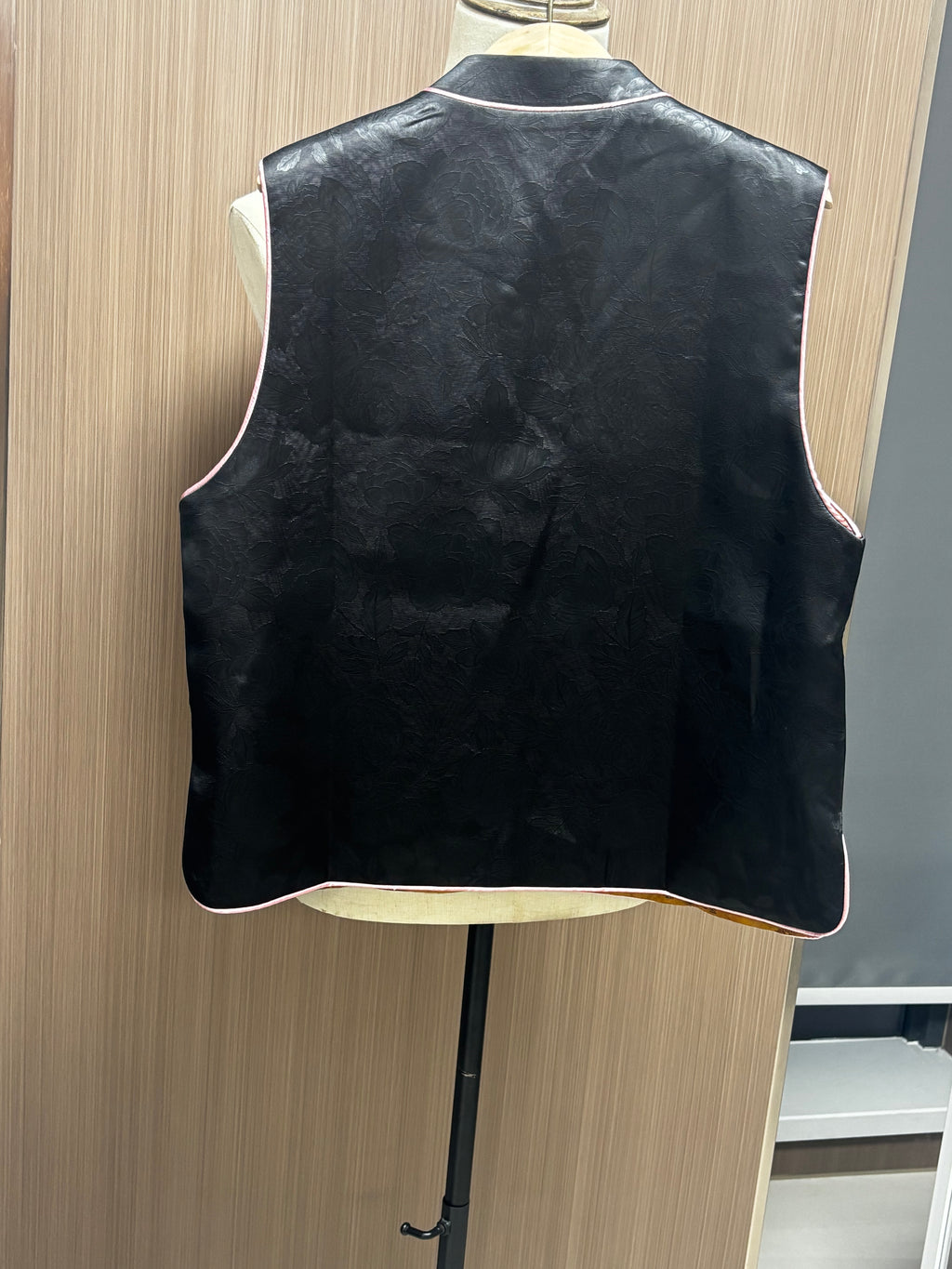 Women's Top Hand-Embroidered Chinese-Style Vest Vintage Stand Collar Vest
