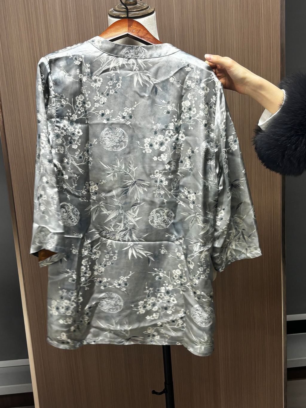 Plum Bamboo Jacquard Xiangyunsha Diagonal Placket Top