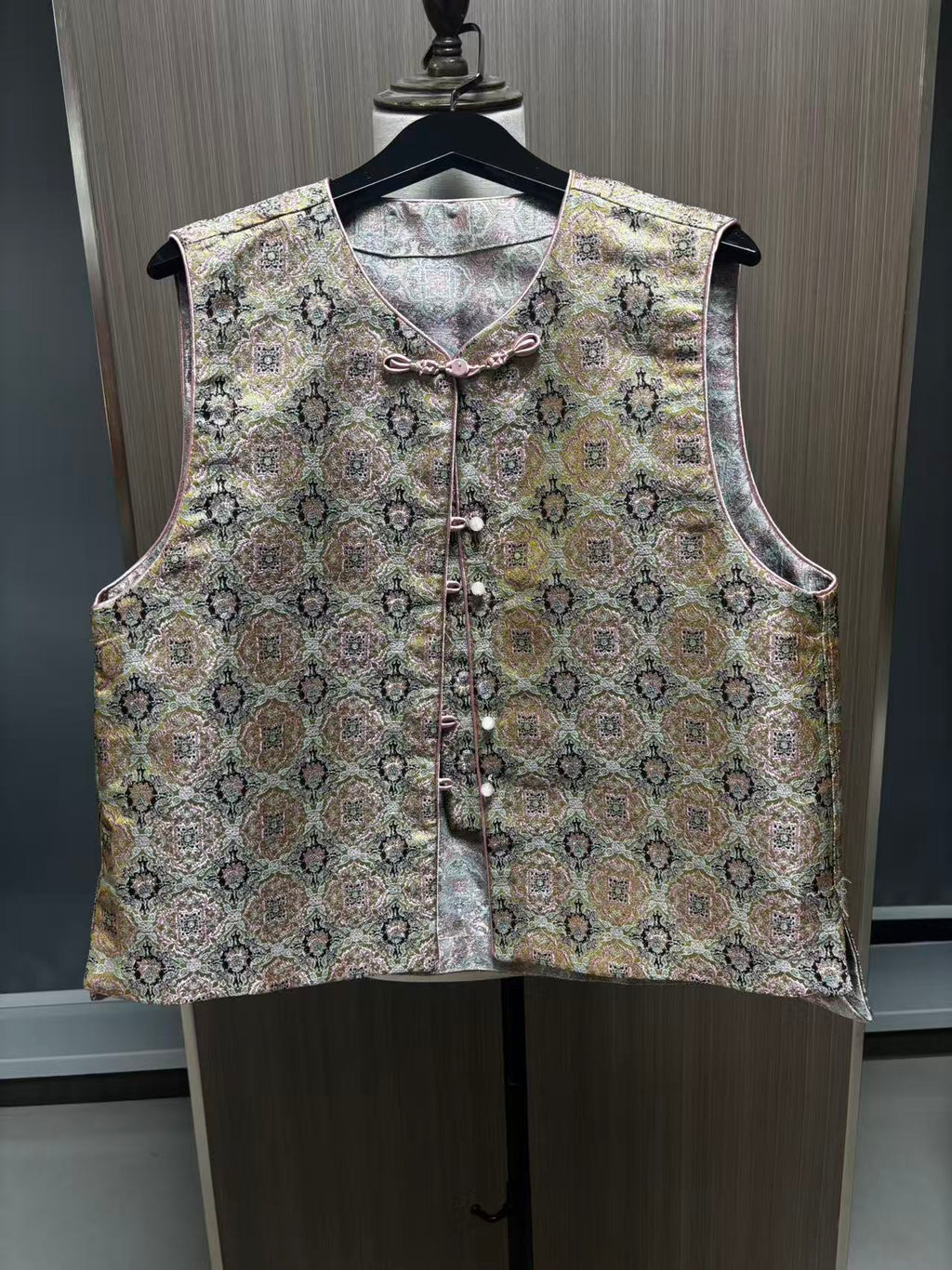 Women's Top Mulberry Silk Vest Spring and Summer Tank Top New Chinese Style Sleeveless Top