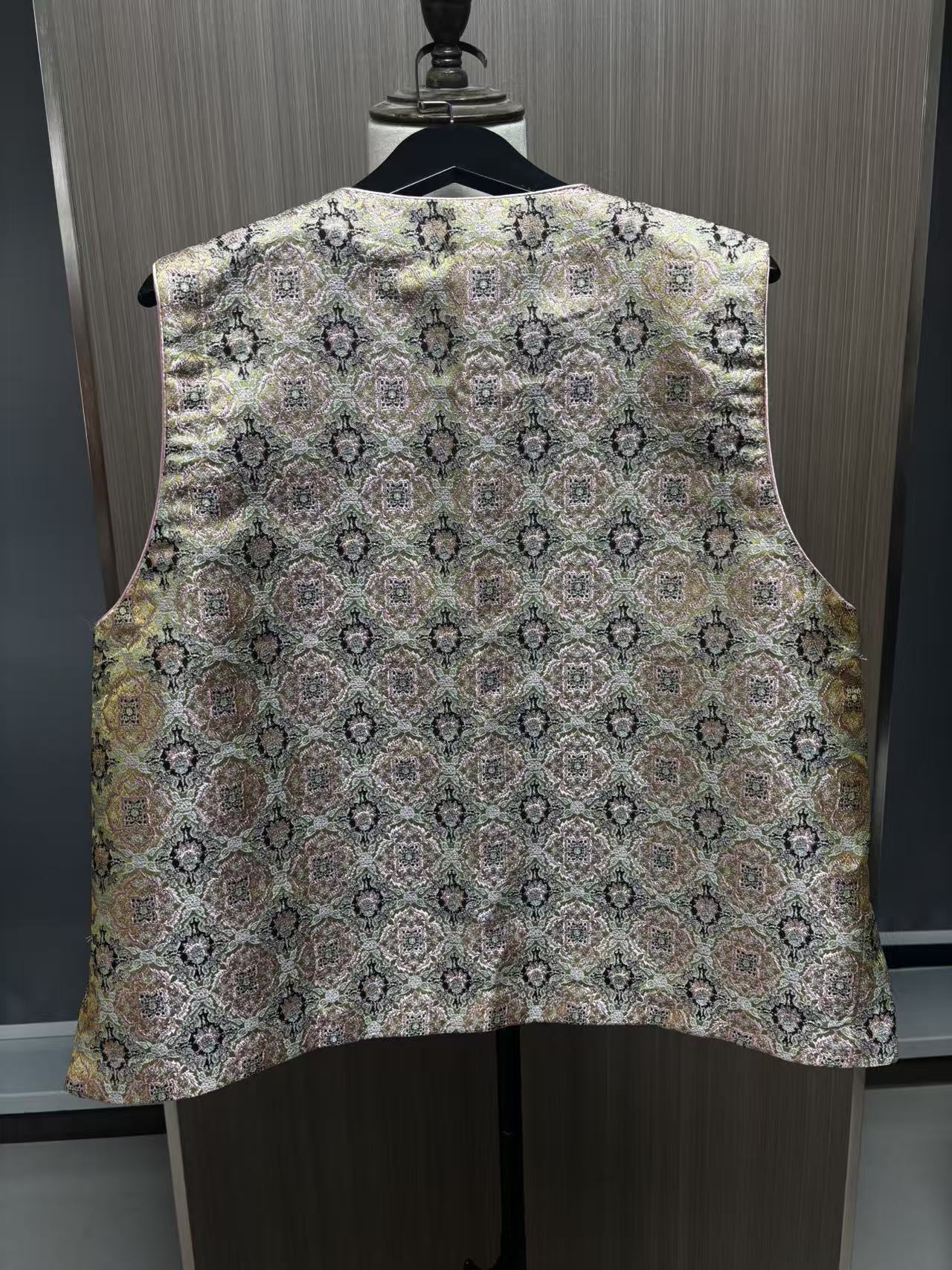 Women's Top Mulberry Silk Vest Spring and Summer Tank Top New Chinese Style Sleeveless Top