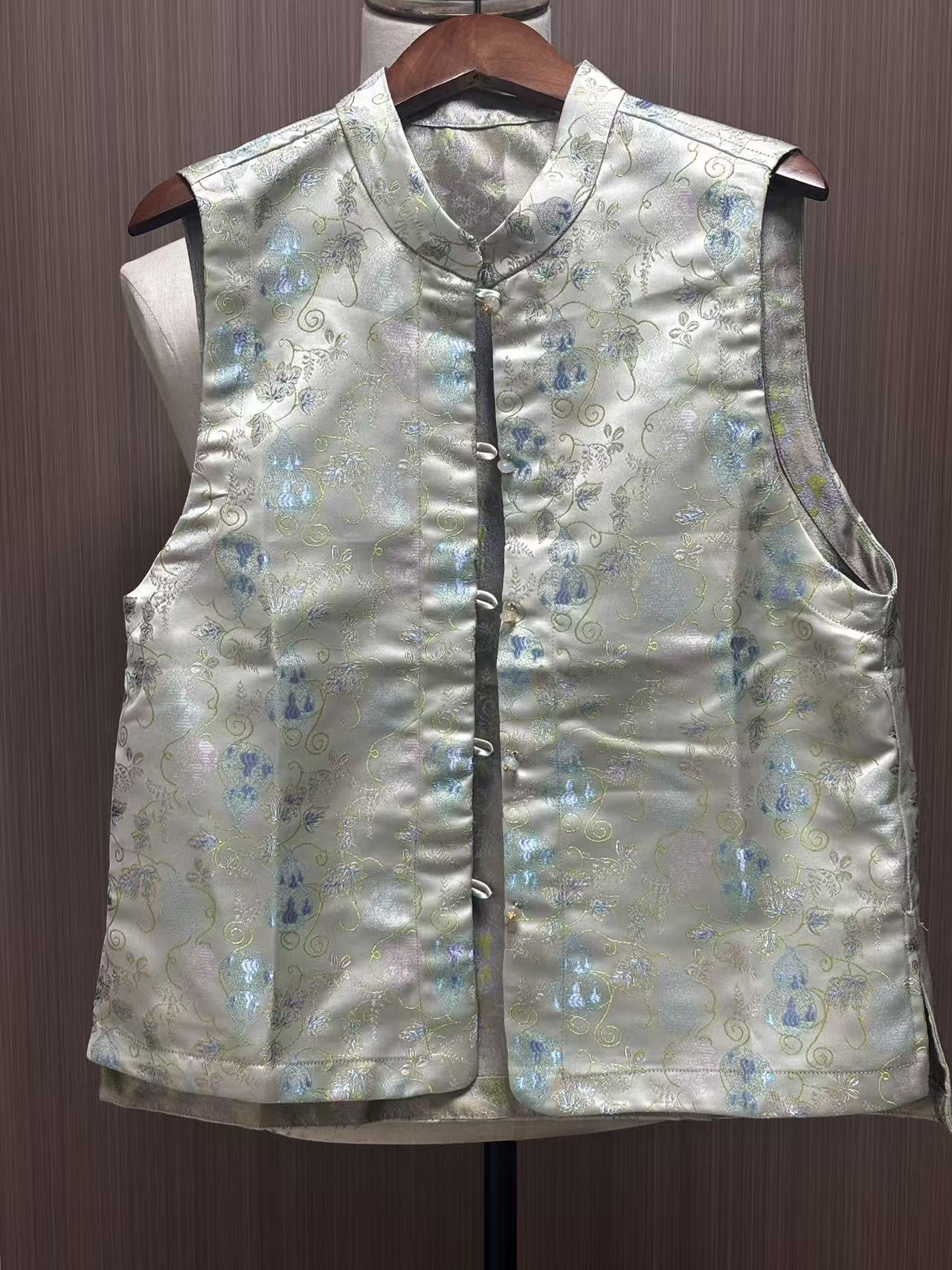 New Chinese Style Gourd Jacquard Stand Collar Vest Chinese Satin Frog Button Sleeveless Gilet