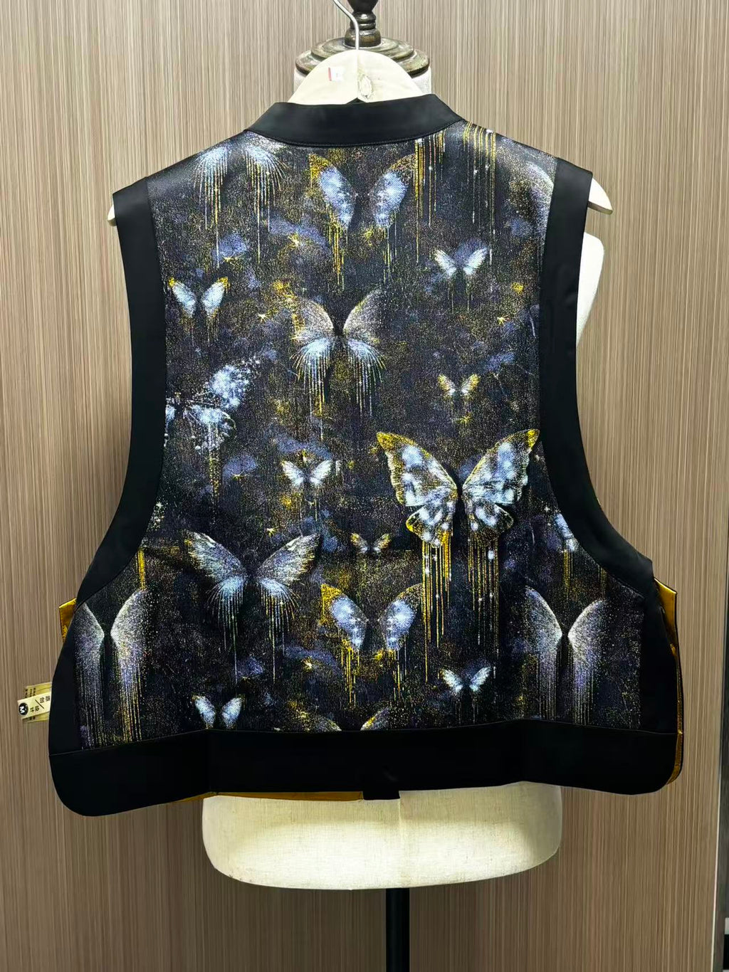 Women's top Tencel vest Blue butterfly tank top Sleeveless jacket