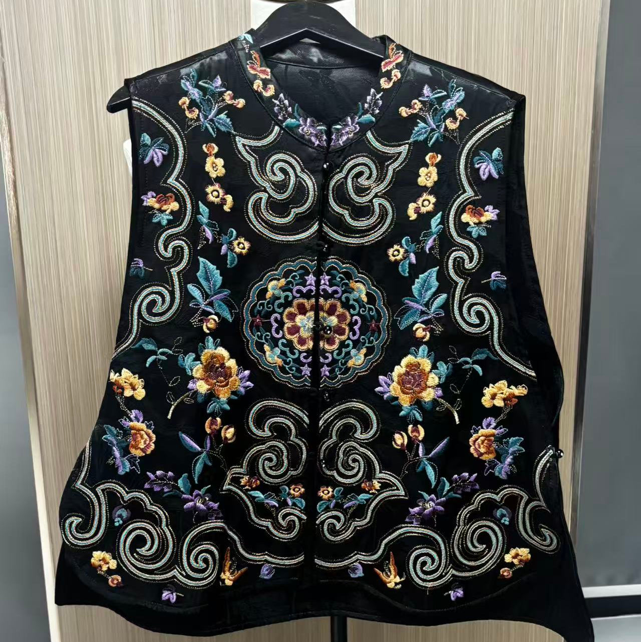 New Chinese-style Heavy Embroidered Chinese Style Vest