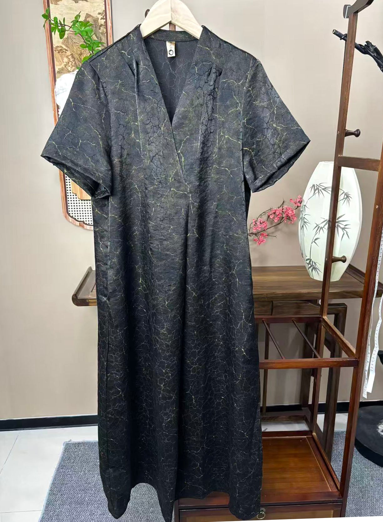 New Chinese-style  Crackle Jacquard V-Neck Chinese Style Midi Dress