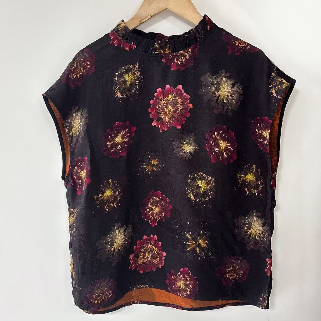 New Chinese-style Black Floral Jacquard Chinese Sleeveless Top