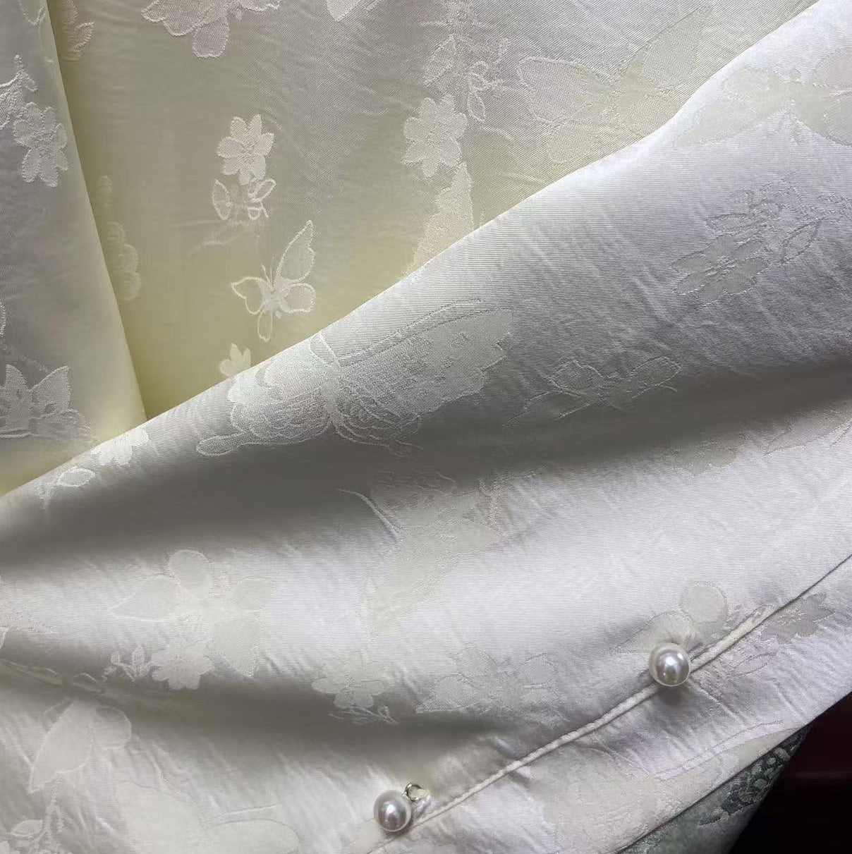 New Chinese-style Light Green Butterfly Embroidered Chinese Vest