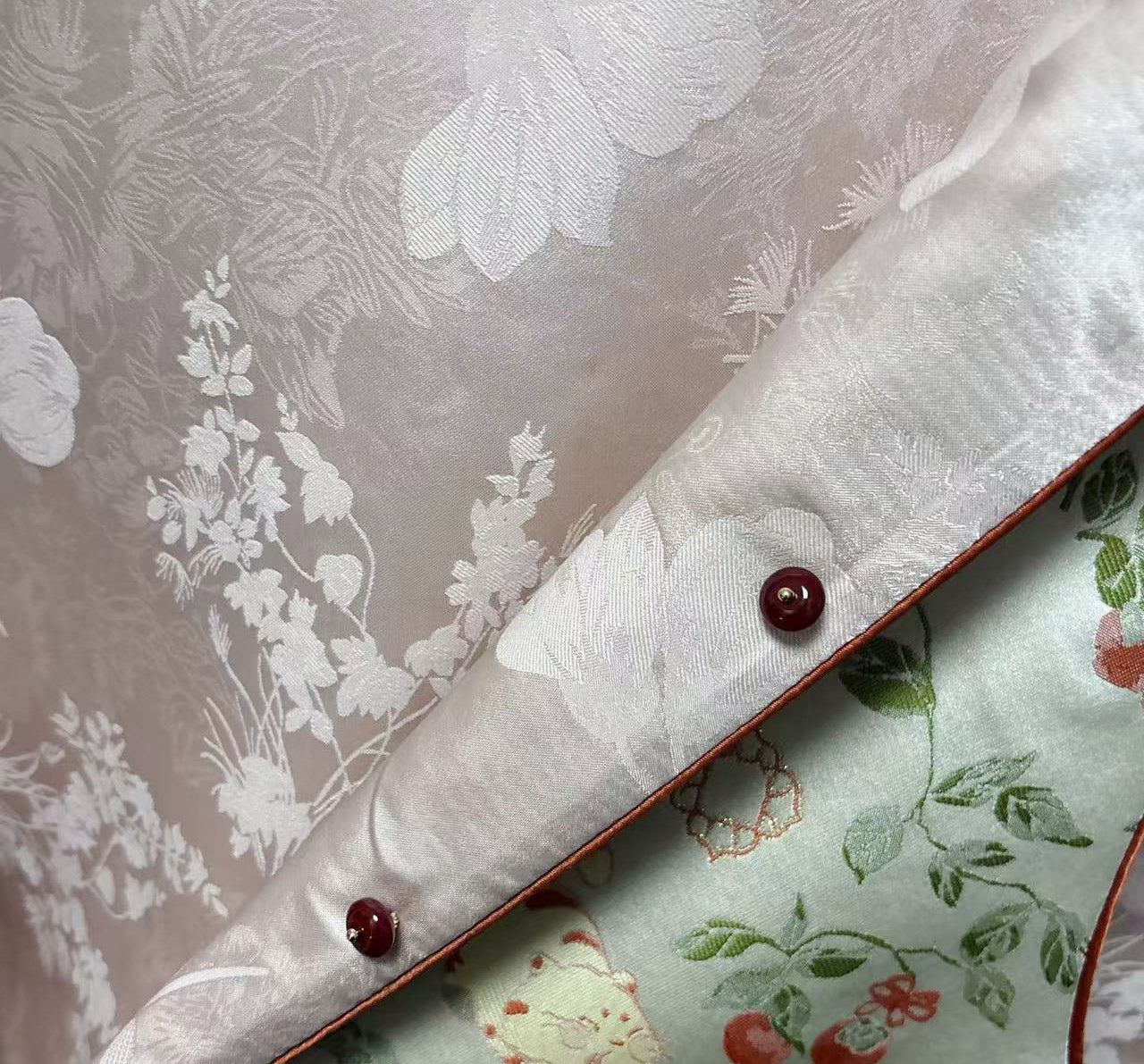 New Chinese-style Persimmon Cat Jacquard Vest Can be worn on both sides