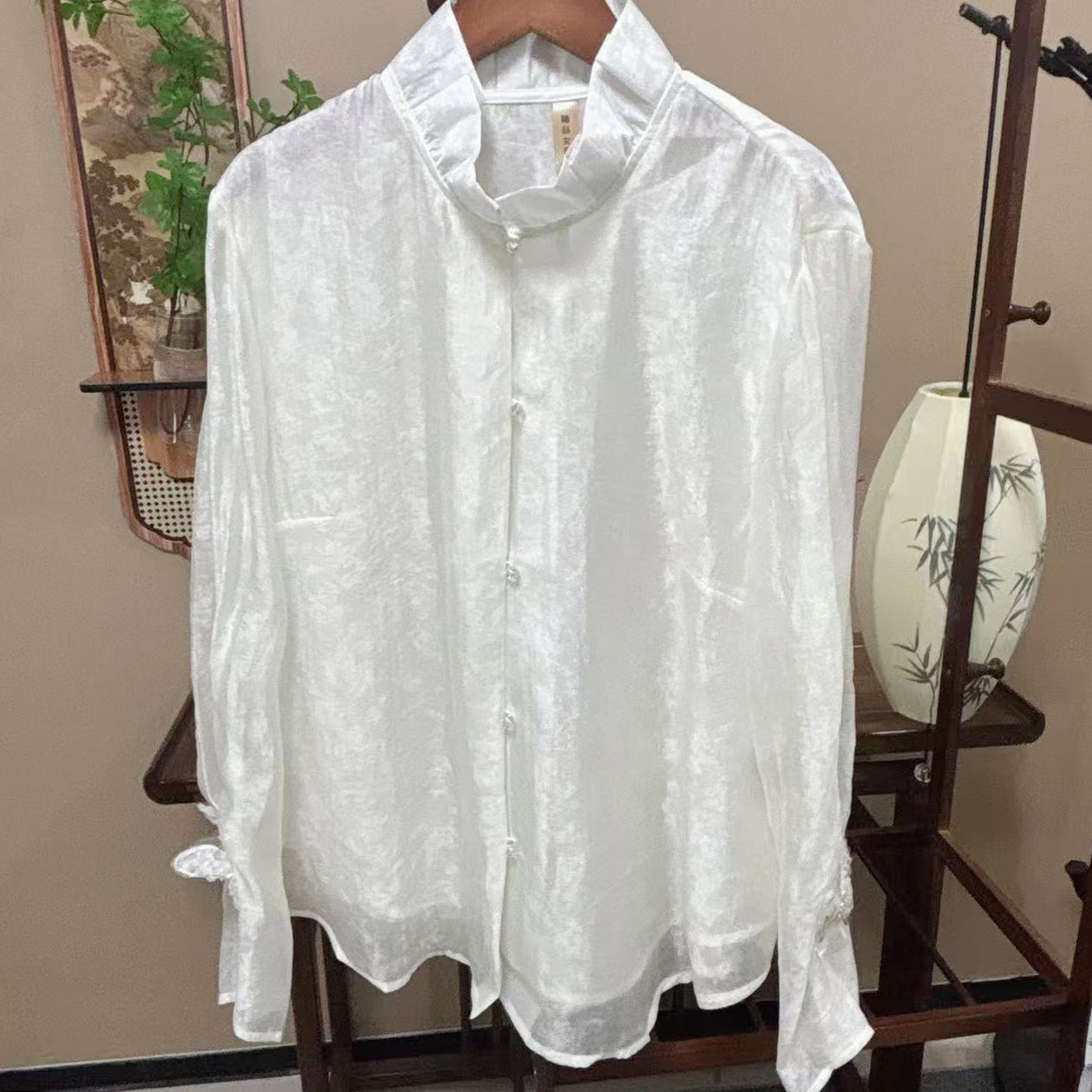 New Chinese-style White Butterfly Embroidered Stand Collar Blouse