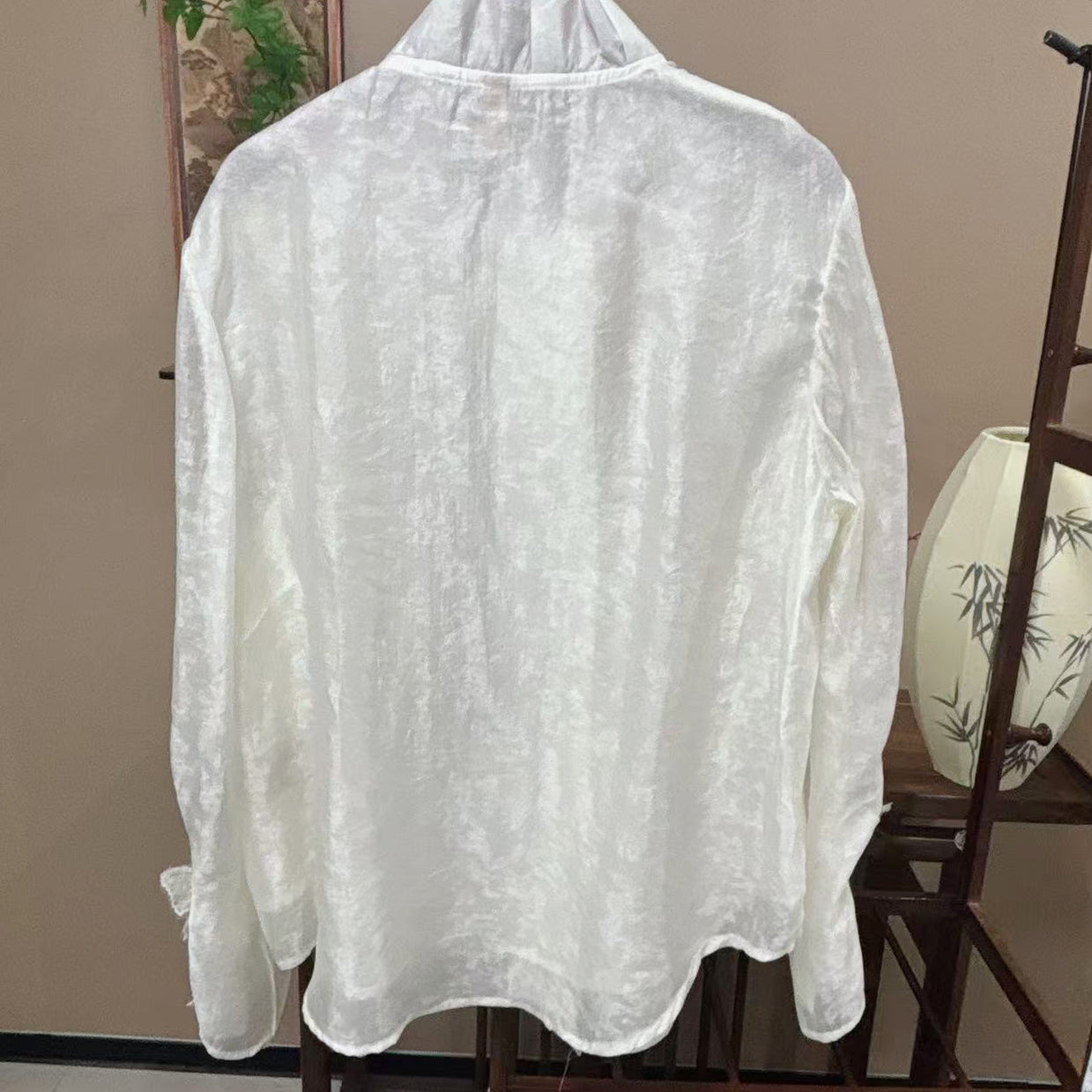 New Chinese-style White Butterfly Embroidered Stand Collar Blouse