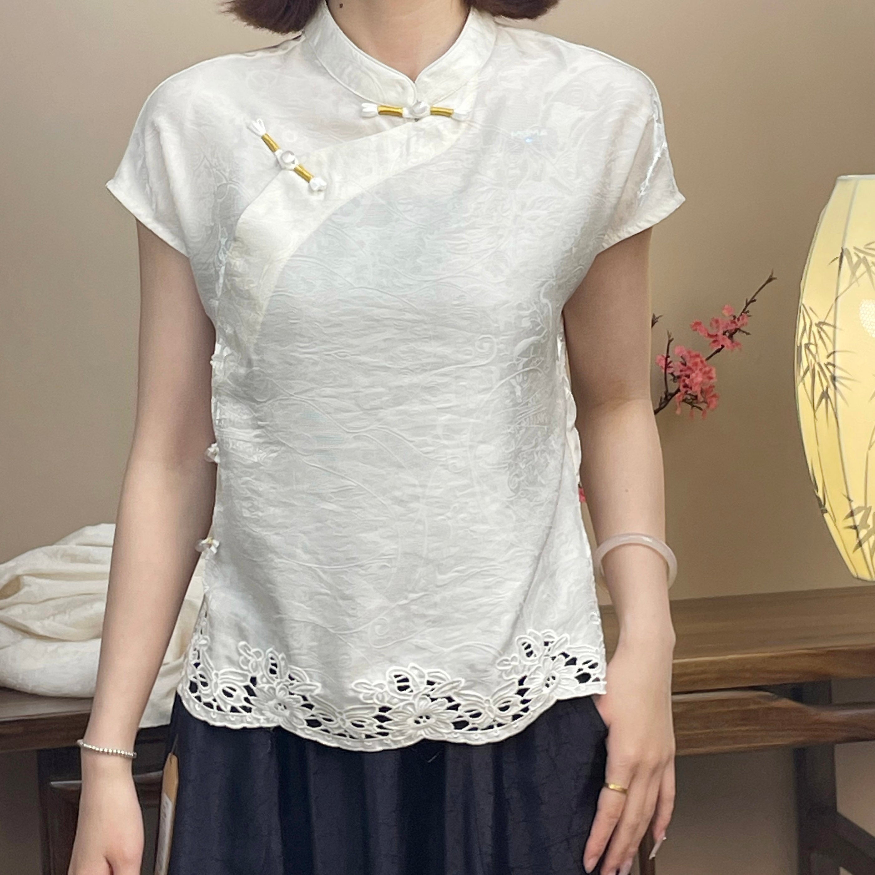New Chinese style White Jacquard Diagonal Placket Frog Button Blouse