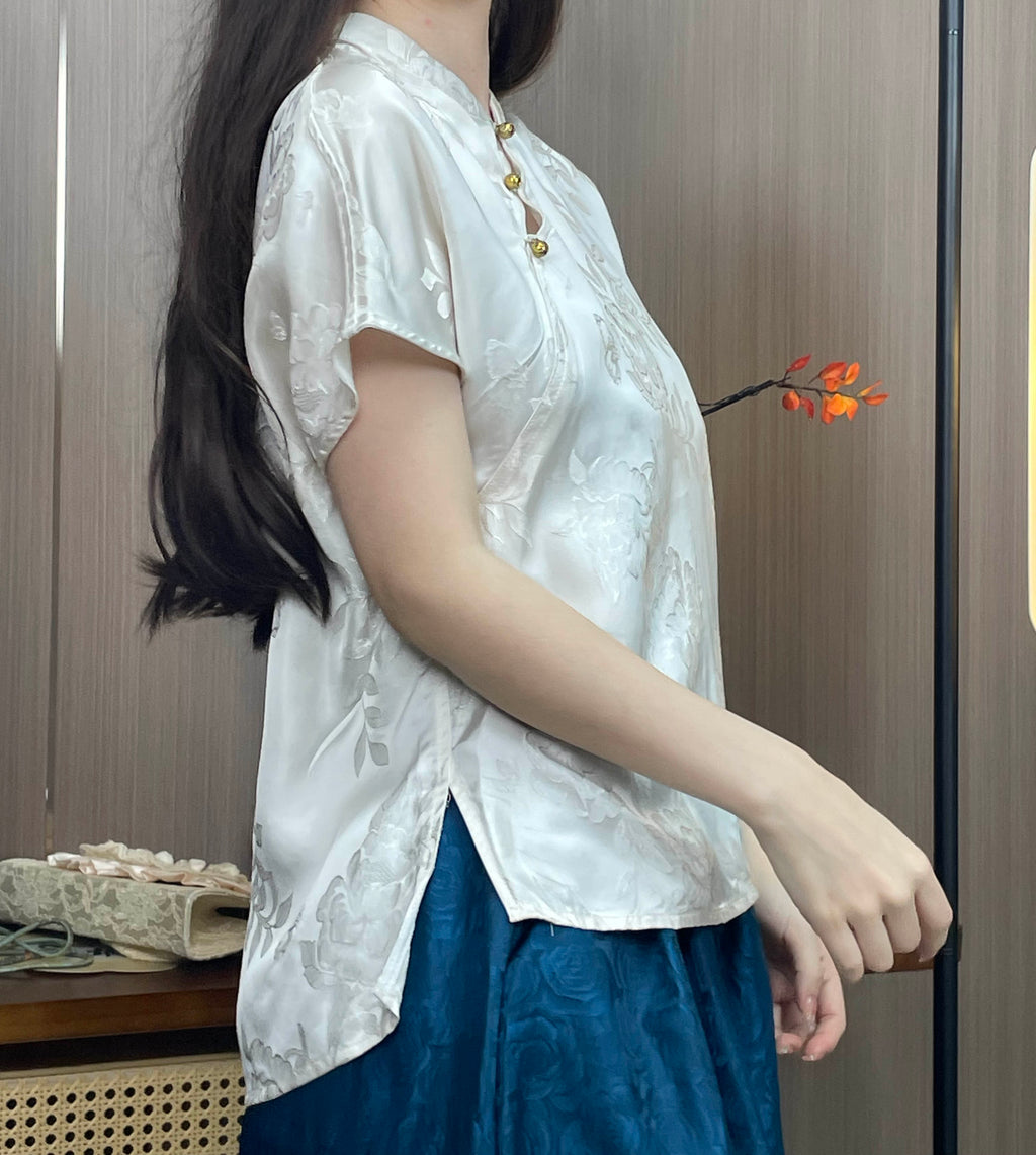 New Chinese-style Floral Jacquard Mandarin Collar Top, Satin Diagonal Placket Frog Button Short-Sleeve Blouse