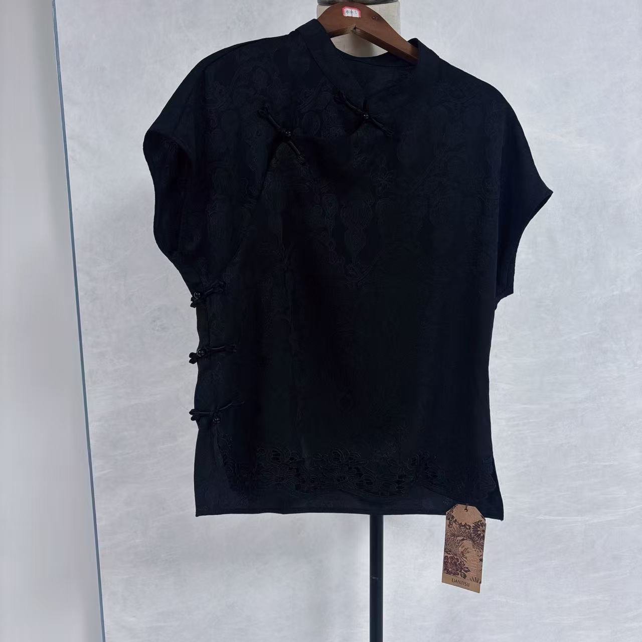 New Chinese-style Black Jacquard Blouse Frog Button Diagonal Placket Top