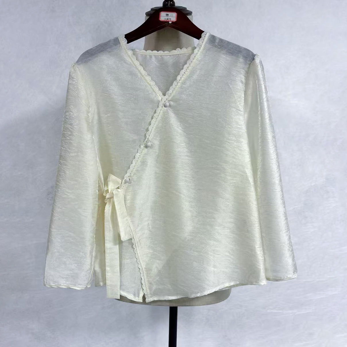 New Chinese-style Cream Lace Trim Blouse Wrap V-Neck 3/4 Sleeve Top