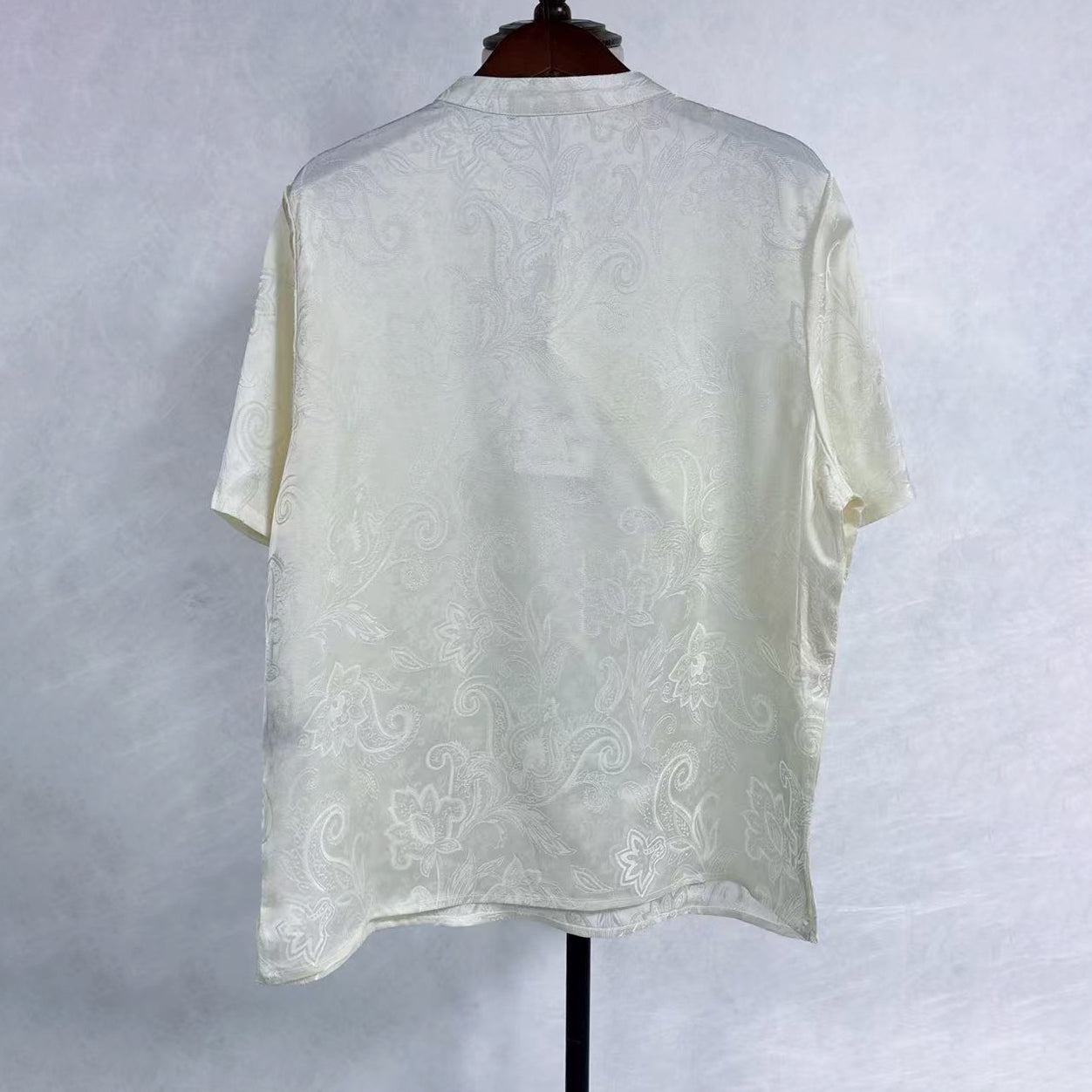 New Chinese-style White Jacquard Blouse Frog Button Stand Collar Top