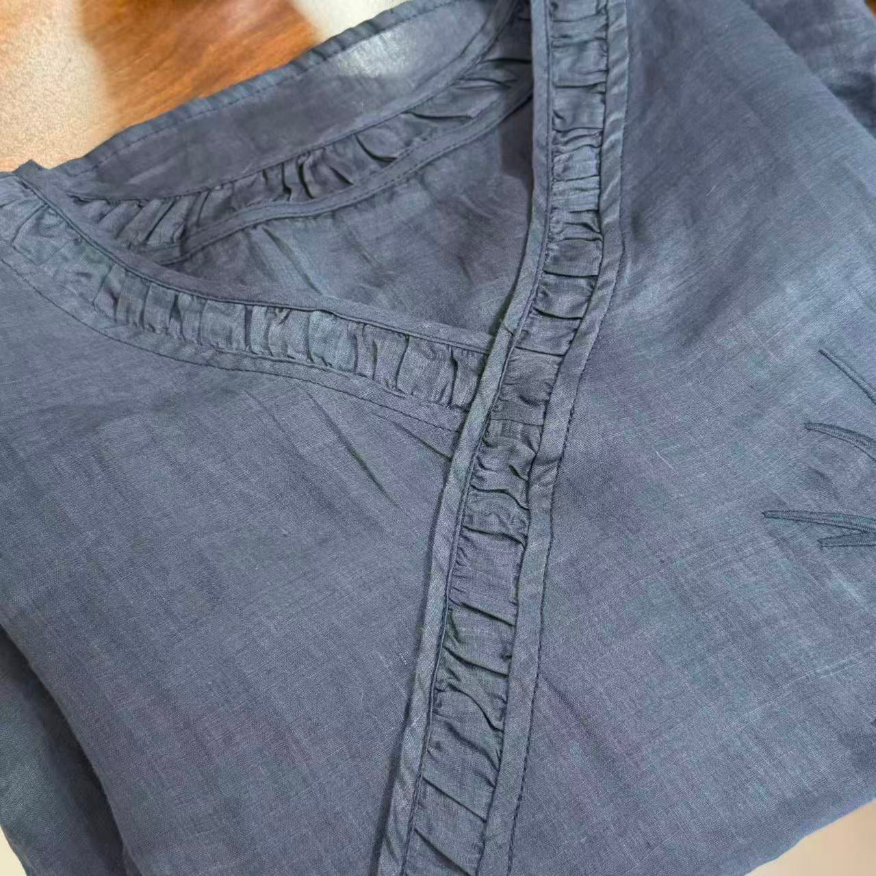 New Chinese-style Navy Bamboo Embroidery Linen Blouse