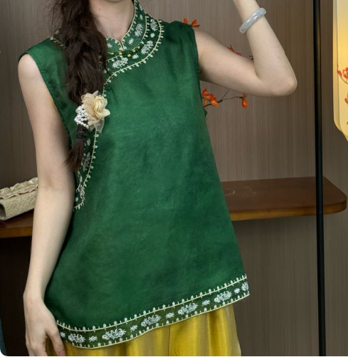 New Chinese-style Dark Green Embroidered Chinese Vest