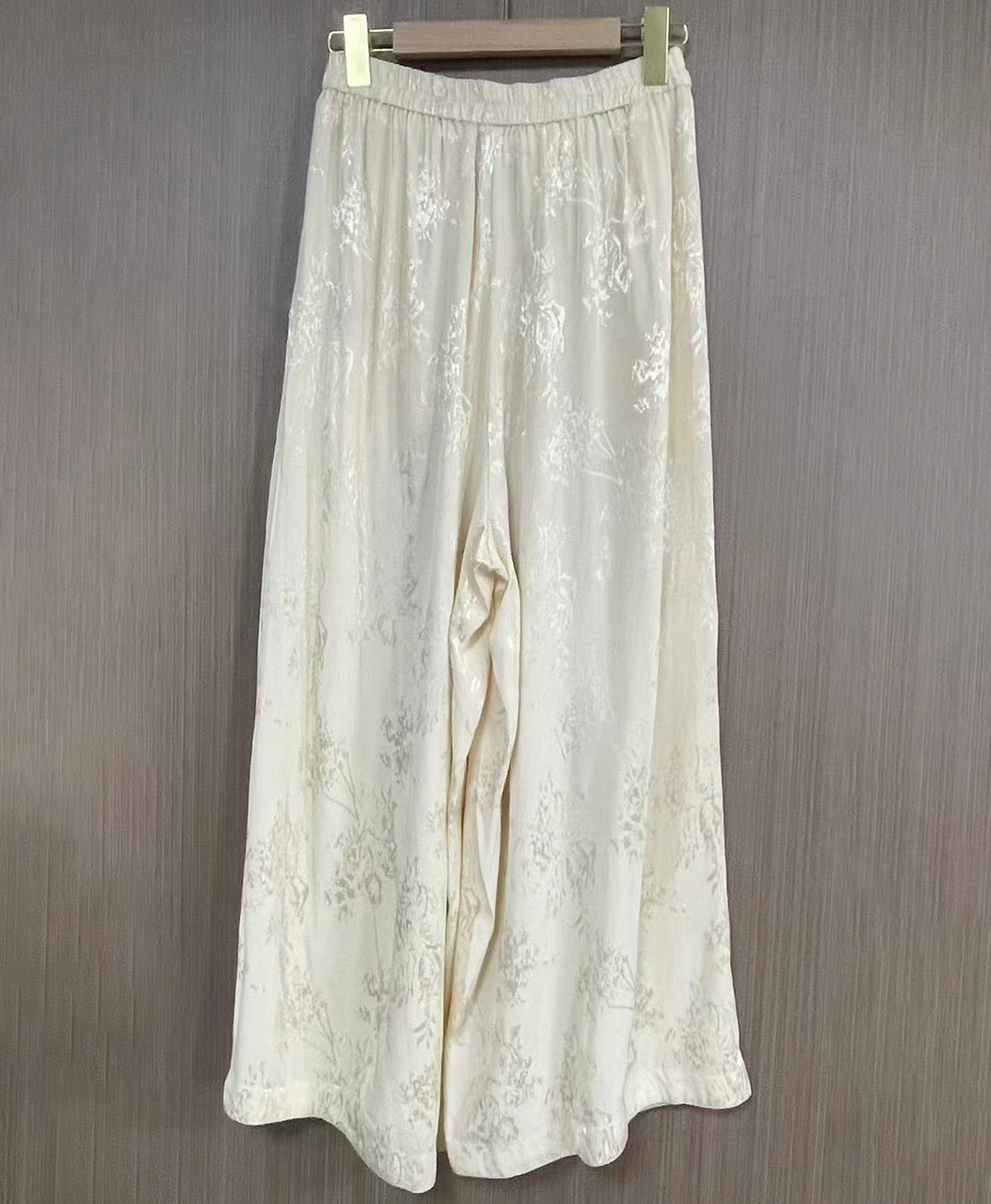 New Chinese-style High-Waisted Draped Satin Trousers