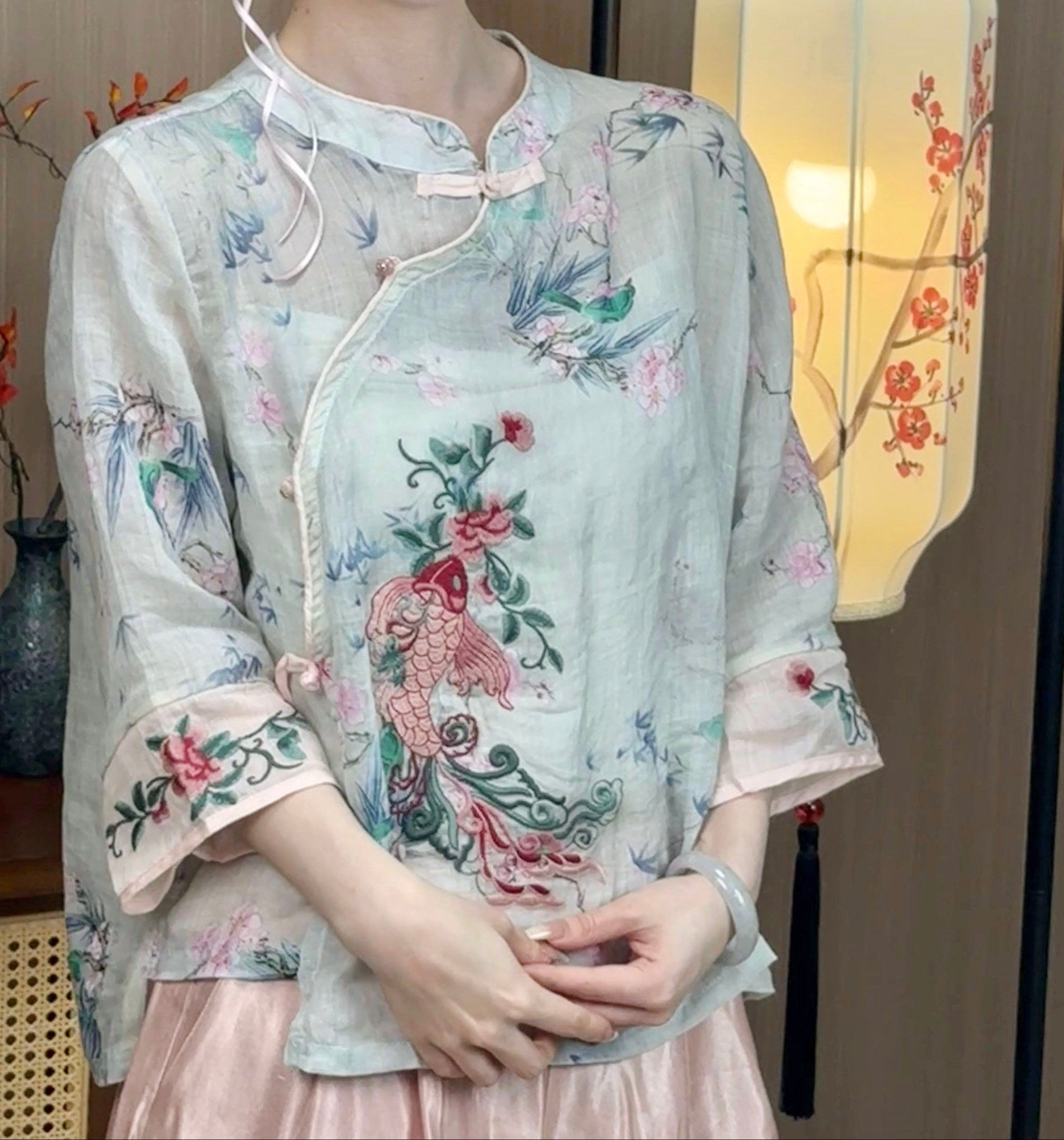 New Chinese-style Koi Embroidered Linen Diagonal Placket Top