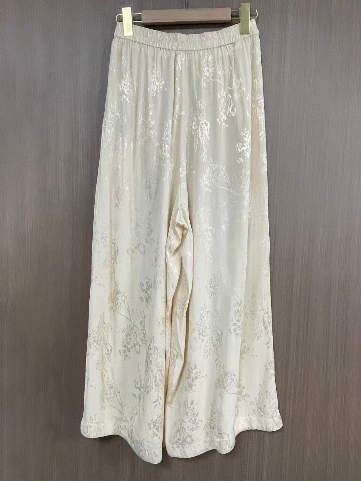 New Chinese-style High-Waisted Draped Satin Trousers