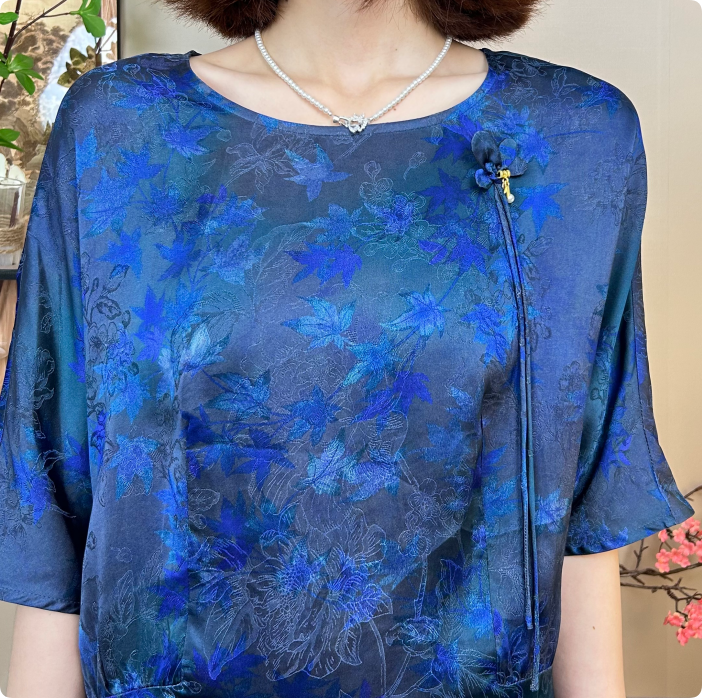 New Chinese-style women's top, satin jacquard shirt, summer mid-sleeve, cool and slimming