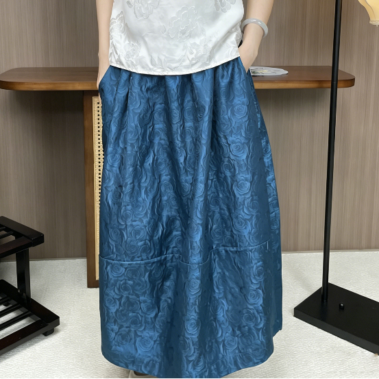 New Chinese-style blue rose jacquard satin high-waist slimming drape skirt